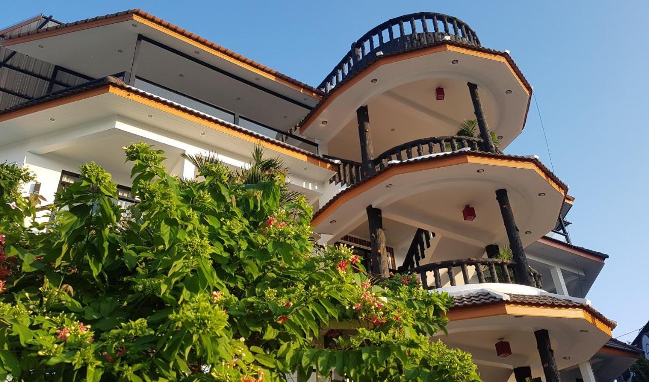 La Capannina Hotel Patong Dış mekan fotoğraf