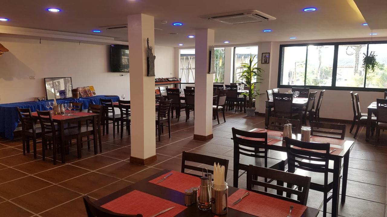 La Capannina Hotel Patong Dış mekan fotoğraf